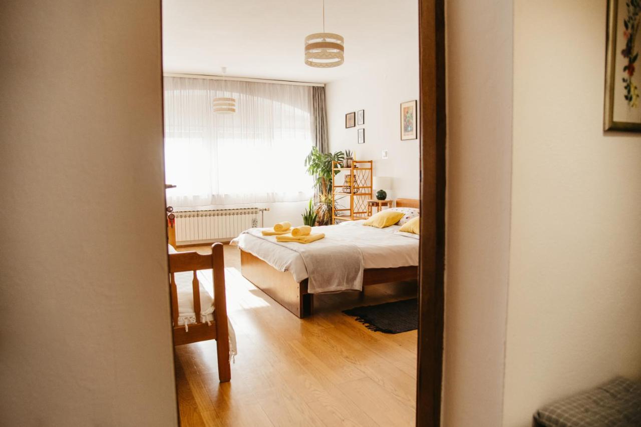 Soba Gloria Otel Slavonski Brod Dış mekan fotoğraf
